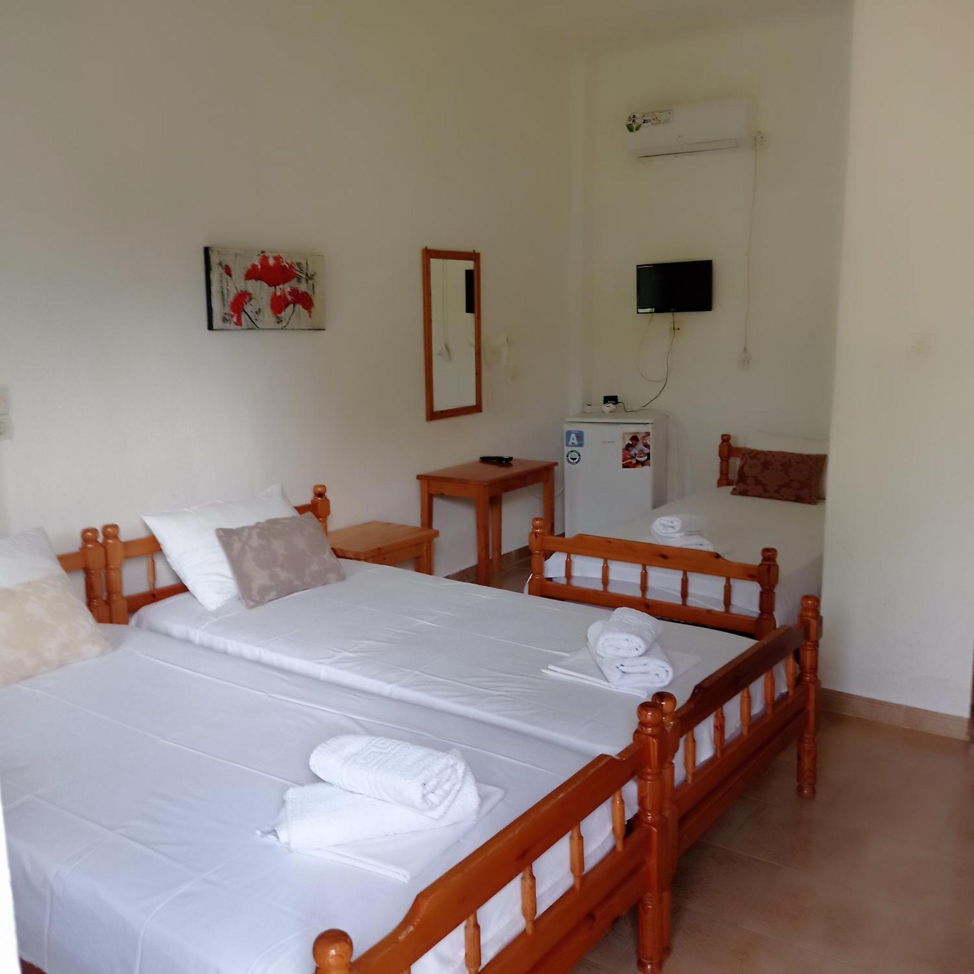 Asprovalta Rooms Kariotes Exterior foto